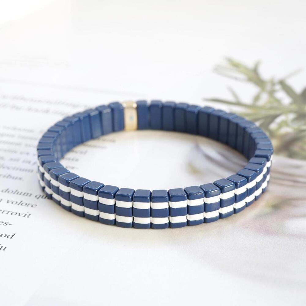 Roxanne Assoulin In Alignment Bracelet - Picture 3 of 5